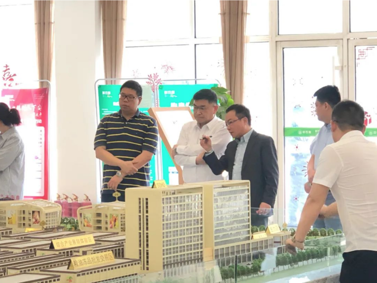 重庆市武隆区领导莅临鲜农都项目观摩视察