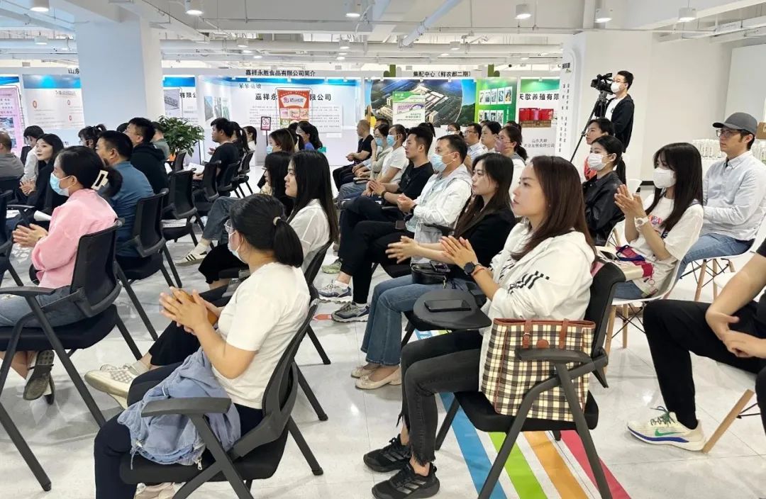 【鲜农都快讯】热烈祝贺！嘉祥县直播电商产业党建联盟揭牌仪式暨“祥城播客”第一期分享会圆满成功！