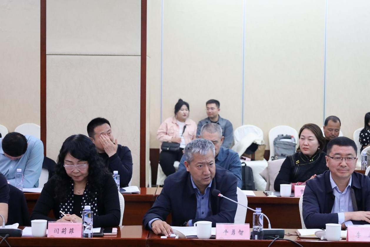 鲜农都受邀参加巴彦淖尔市现代农牧业招商引资座谈会